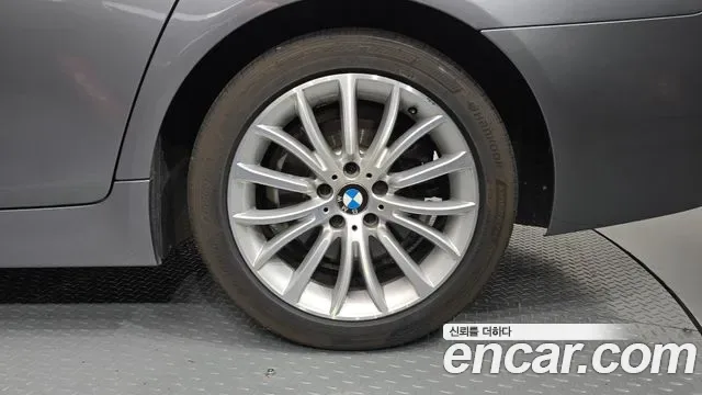 BMW 5-Series F10, 2013 — фото 21