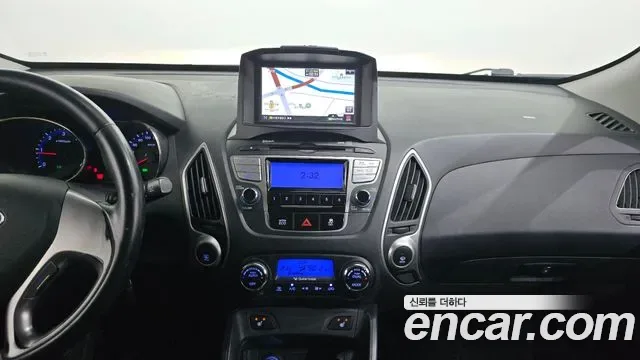 Hyundai Tucson ix, 2010 — фото 15