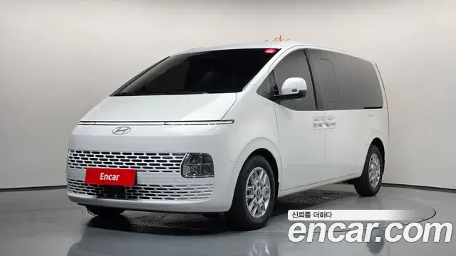 Hyundai Staria