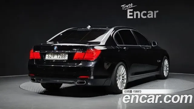 BMW 7-Series F01, 2009 — фото 2