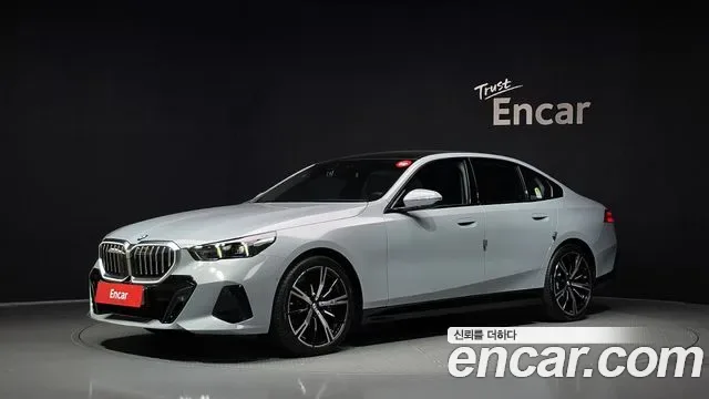 BMW 5-Series G60