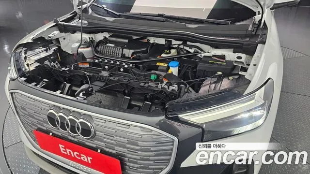 Audi Q4 E-Tron F4, 2025 — фото 6