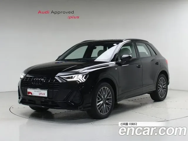 Audi Q3 F3