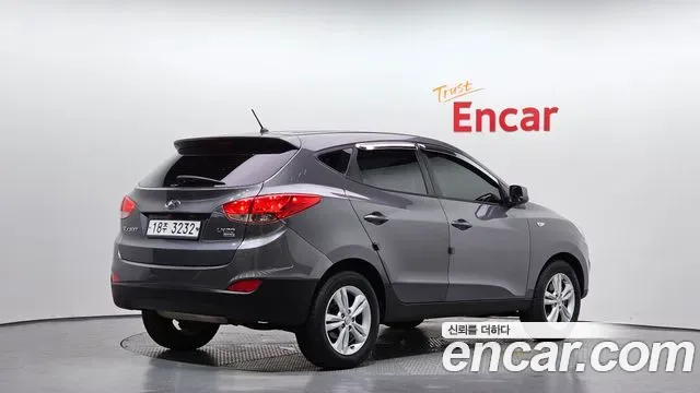 Hyundai Tucson ix, 2012 — фото 2