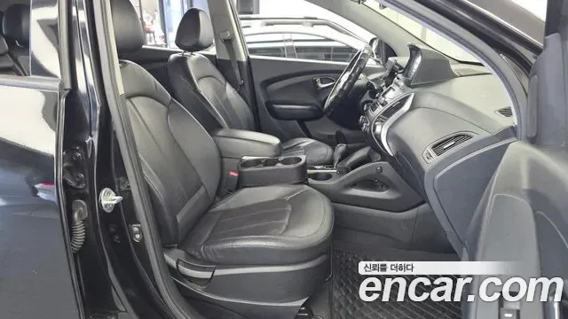 Hyundai Tucson ix, 2012 — фото 11