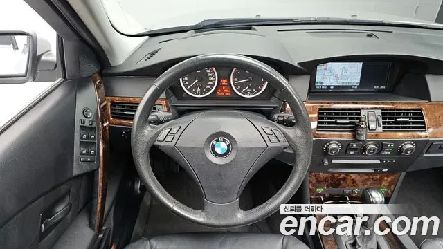 BMW 5-Series E60, 2007 — фото 13