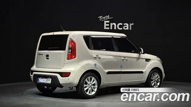 Kia Soul, 2011 — фото 2