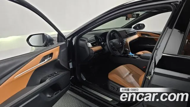 Toyota Camry xv80, 2025 — фото 10