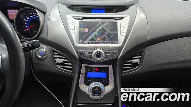 Hyundai Avante MD, 2010 — фото 15