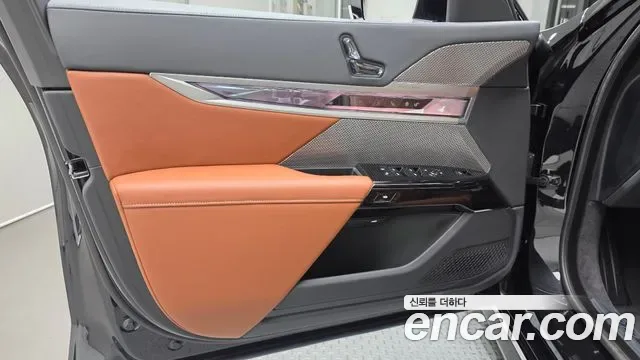 BMW 7-Series G70, 2025 — фото 24