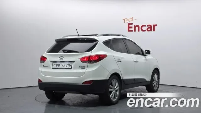Hyundai Tucson ix, 2012 — фото 2
