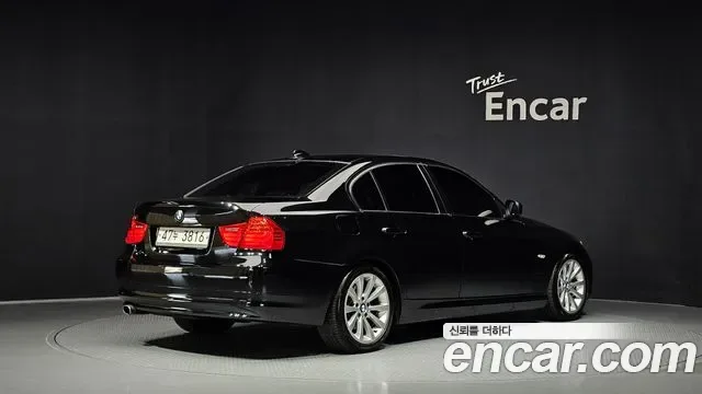BMW 3-Series E90, 2009 — фото 2