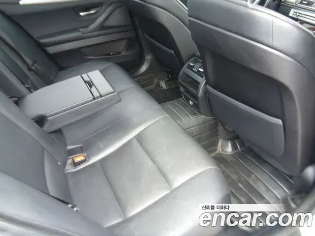 BMW 5-Series F10, 2013 — фото 13
