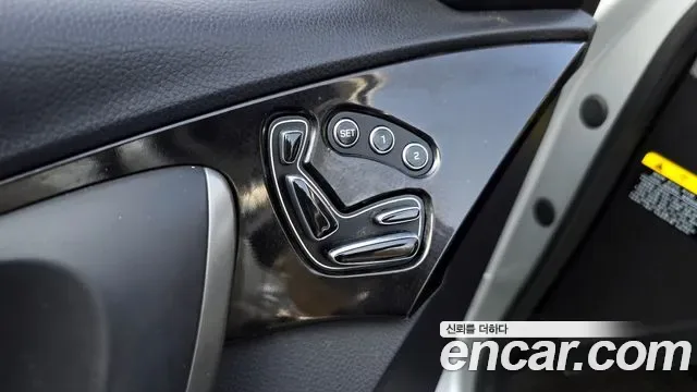 Hyundai Grandeur HG Hybrid, 2016 — фото 17