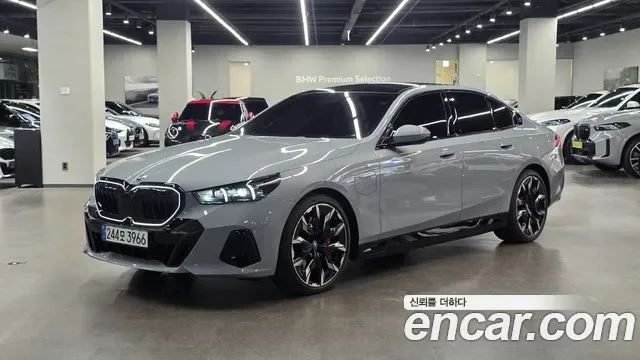 BMW 5-Series G60