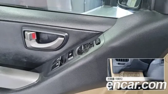 Hyundai Starex Grand Starex, 2009 — фото 15