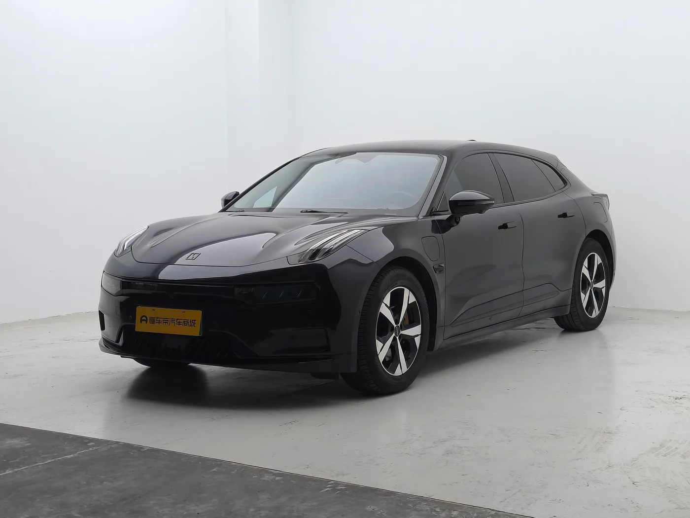 ZEEKR 001