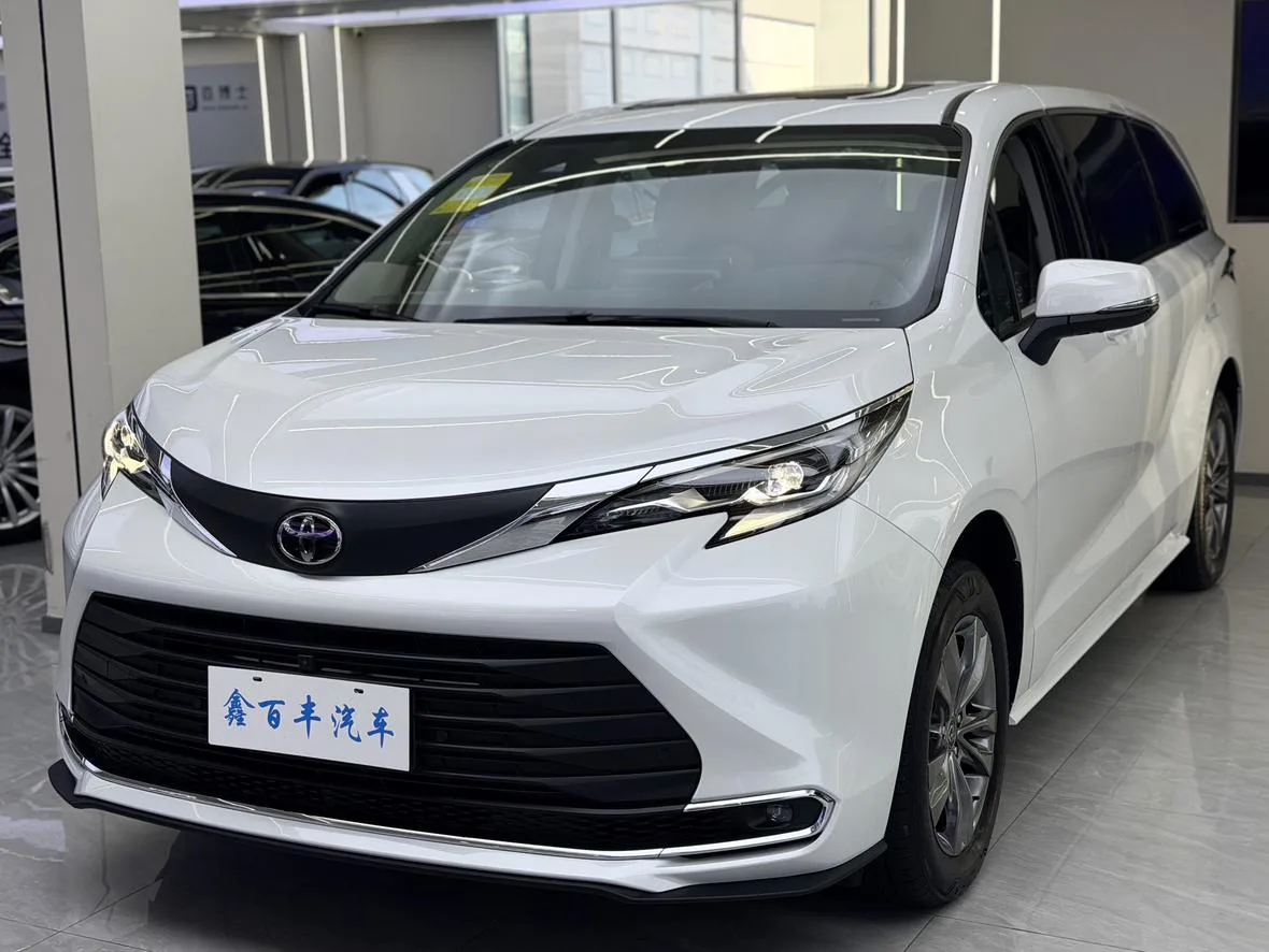Toyota Senna