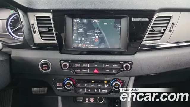 Kia Niro, 2016 — фото 13