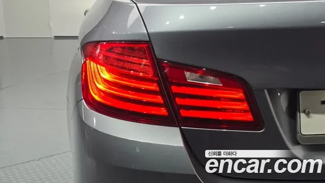 BMW 5-Series F10, 2013 — фото 23