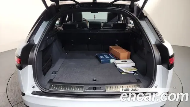 Land Rover Range Rover Velar Range Rover Bella, 2025 — фото 20