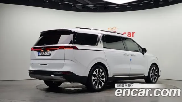Kia Canival Carnival, 2022 — фото 2