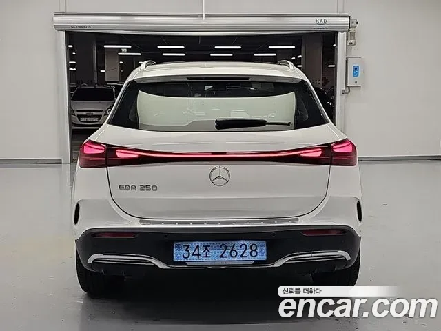 Mercedes-Benz Eqa H243, 2025 — фото 3
