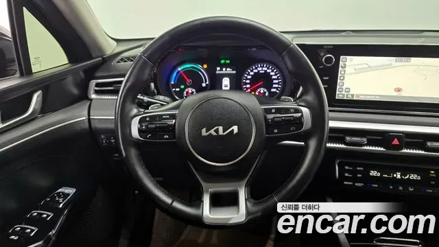 Kia K5 Hybrid, 2023 — фото 16