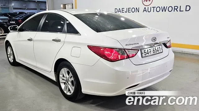 Hyundai Sonata YF Sonata, 2010 — фото 4