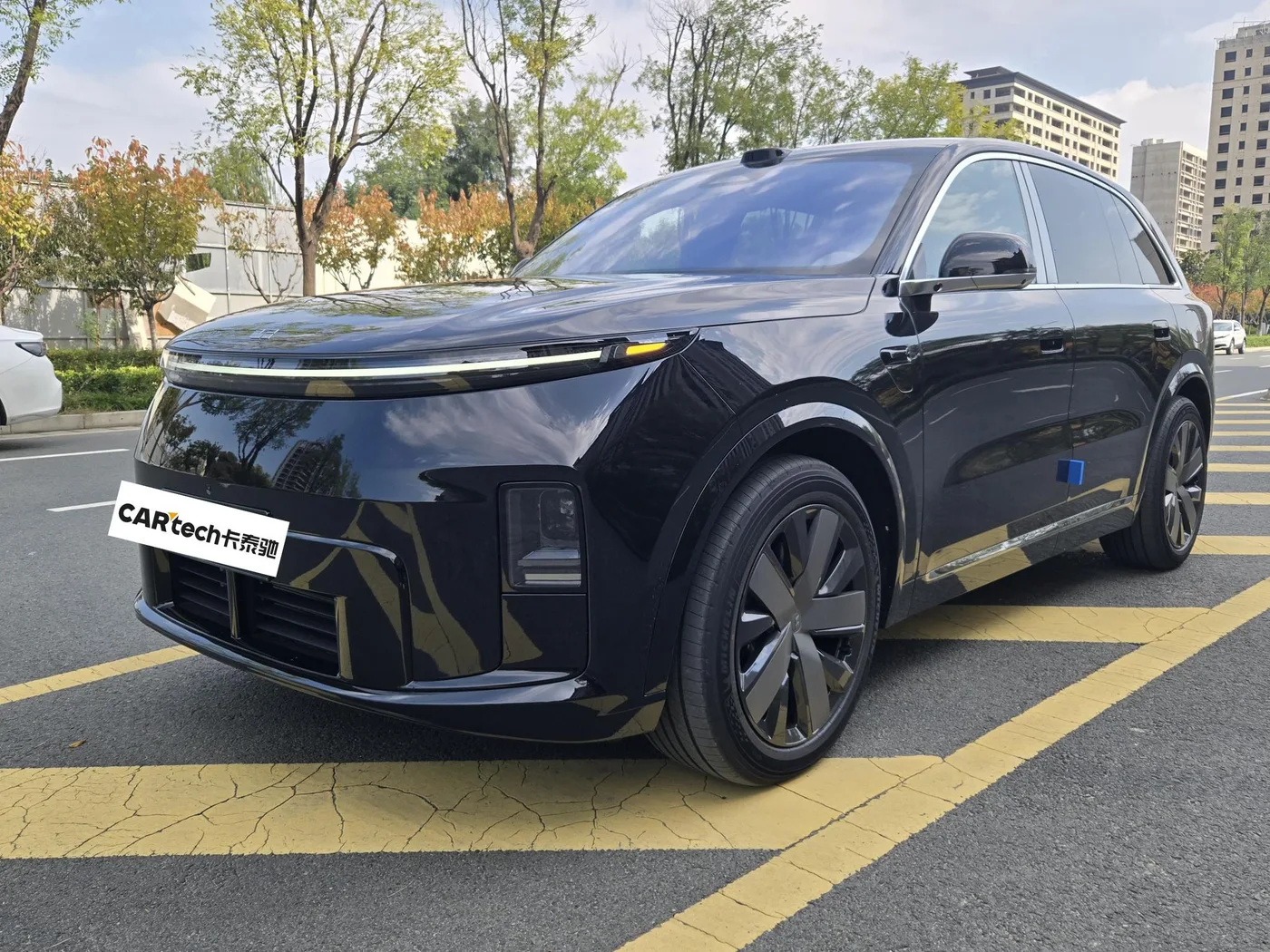 Li Auto Ideal L8