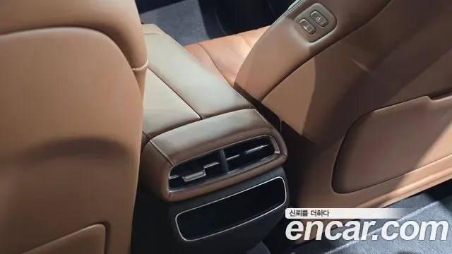 Genesis G80 Electric Fide G80 (RG3), 2022 — фото 29