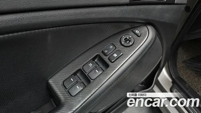 Kia K5 Hybrid, 2013 — фото 18