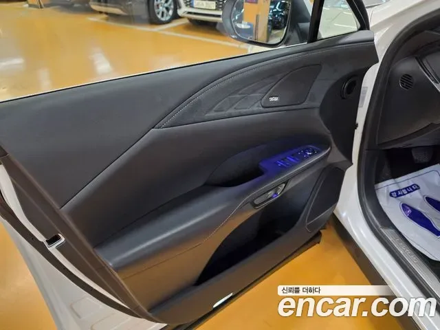 Lexus Rx Rx450h+, 2025 — фото 17