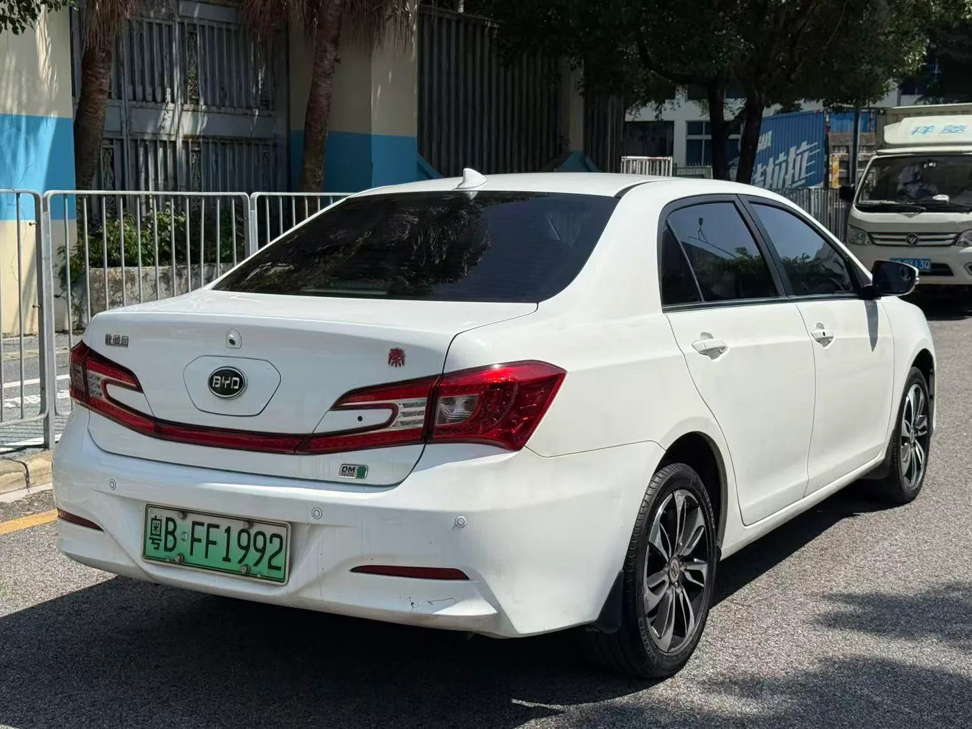 BYD Qin DM, 2015 — фото 9