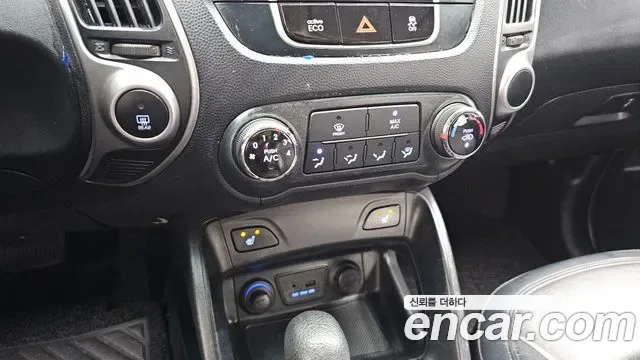 Hyundai Tucson ix, 2010 — фото 17