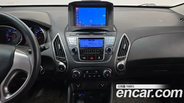 Hyundai Tucson ix, 2011 — фото 14