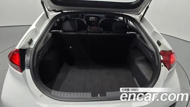 Hyundai Ioniq Ionic Hybrid, 2016 — фото 20