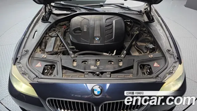 BMW 5-Series F10, 2010 — фото 6