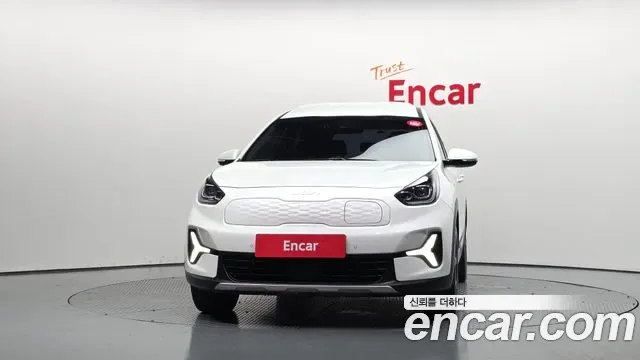 Kia Niro Plus, 2022 — фото 3