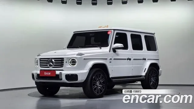 Mercedes-Benz G-Class W465