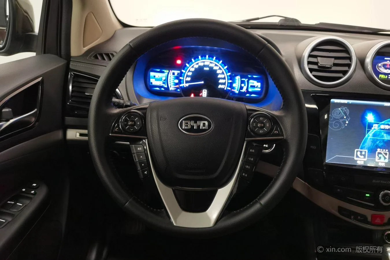 BYD S7, 2015 — фото 15