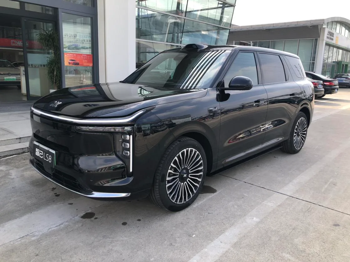 Zhiji Automobile Zhiji LS8