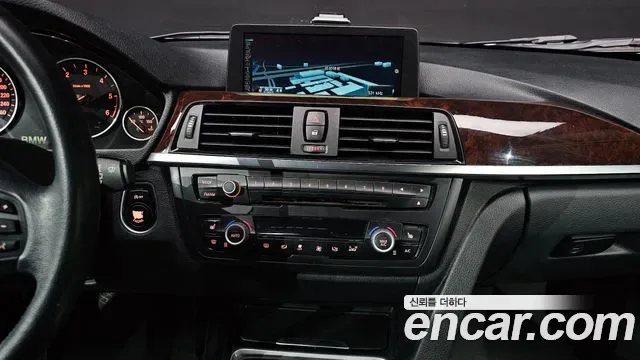 BMW 3-Series F30, 2013 — фото 17