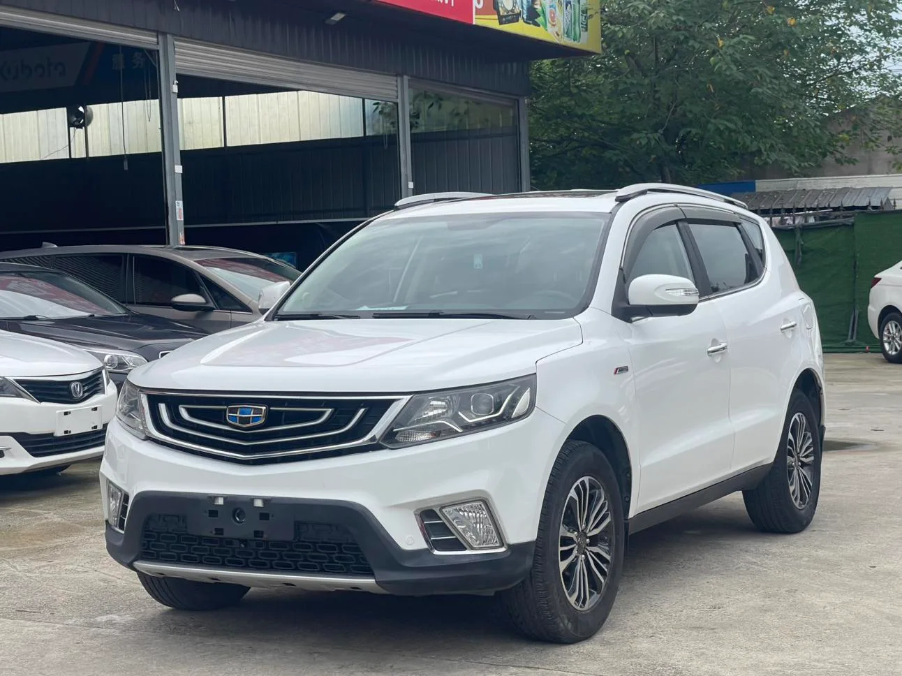 Geely Vision X6