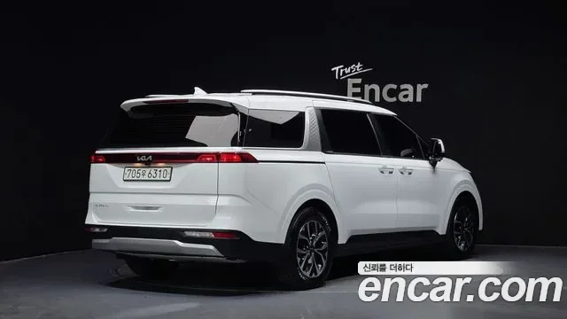 Kia Canival Carnival, 2023 — фото 2