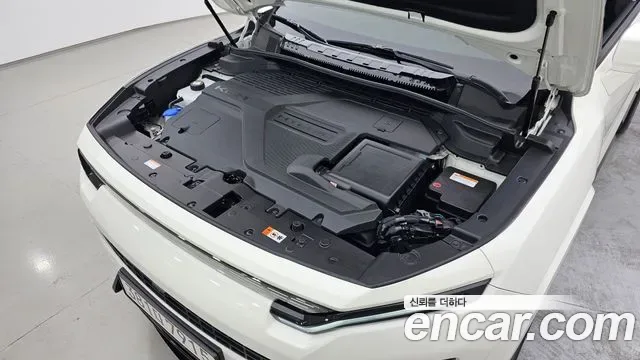 KG_Mobility_Ssangyong Actyon Activian, 2025 — фото 6