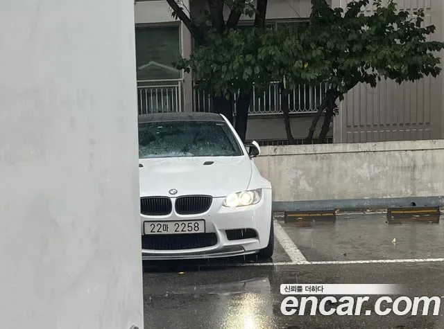 BMW M3 E90