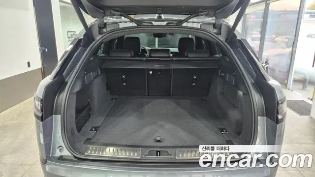 Land Rover Range Rover Velar Range Rover Bella, 2025 — фото 11
