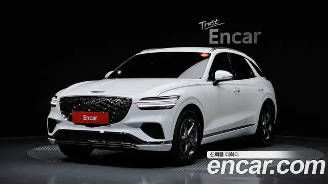 Genesis Gv70