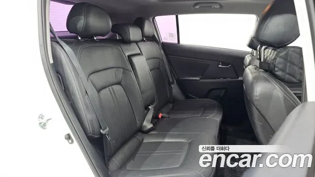 Kia Sportage, 2010 — фото 12